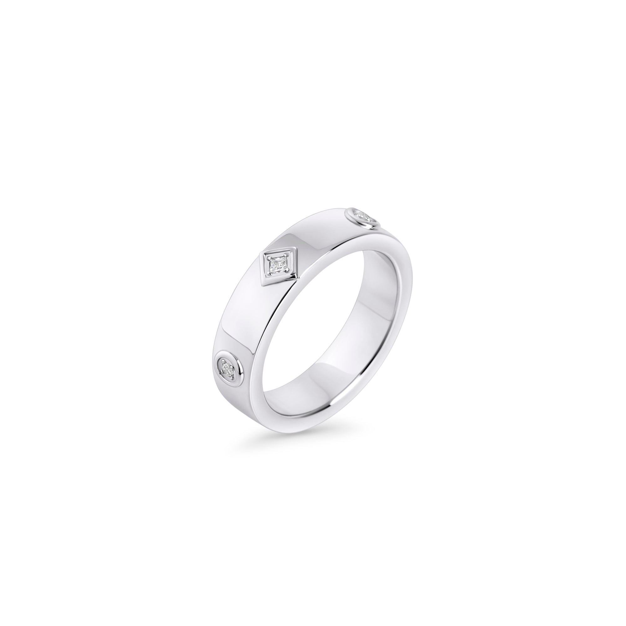 Silver stainless steel ring with geometric cubic zirconia stones, modern minimalist band ring, hypoallergenic non-tarnish durable everyday jewelry Canada.