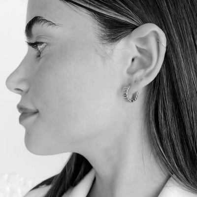 Behind the scene : trendy stainless steel large lined huggie earrings