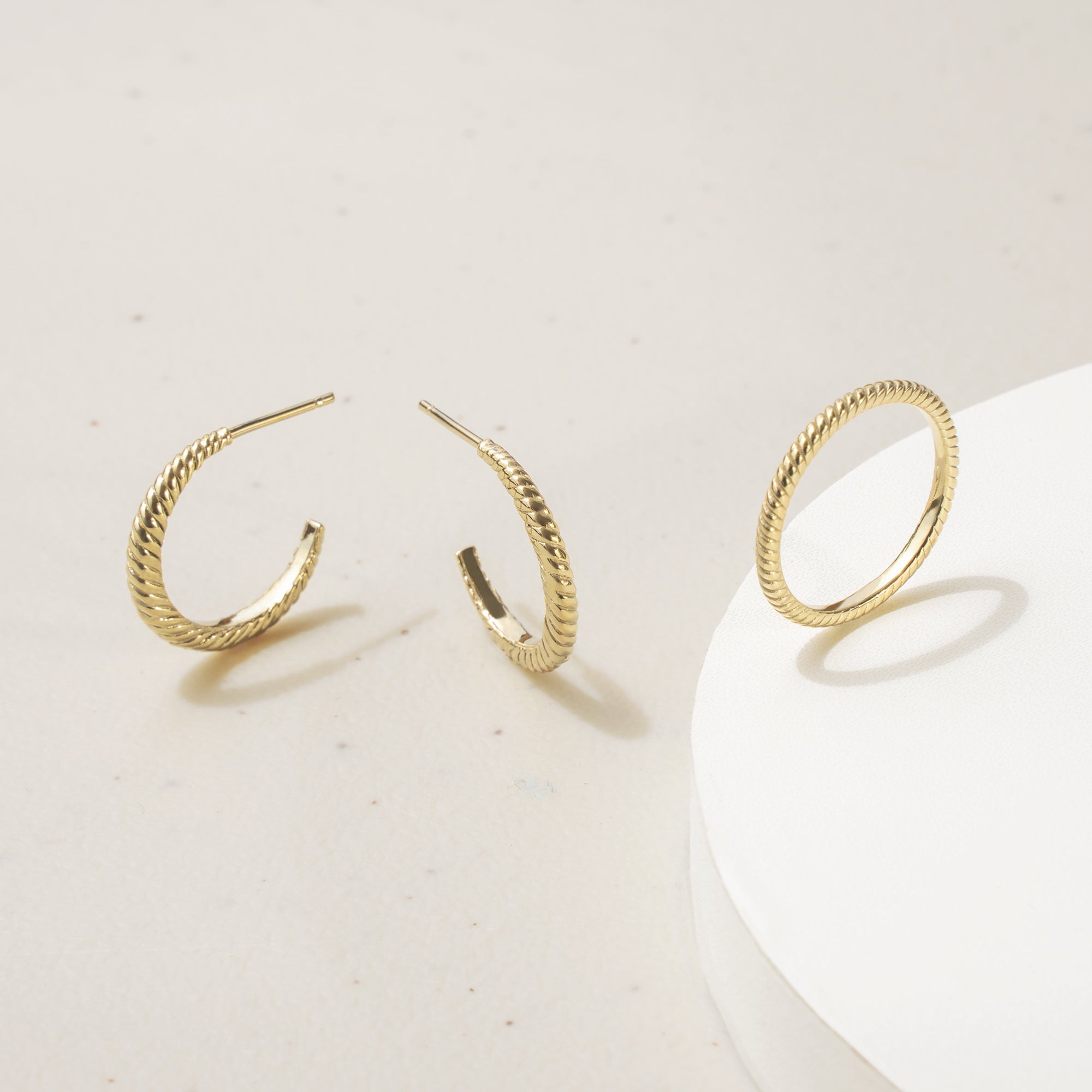 women stainless steel gold twisted ring and earring croissant boucles et bagues or femmes acier inox